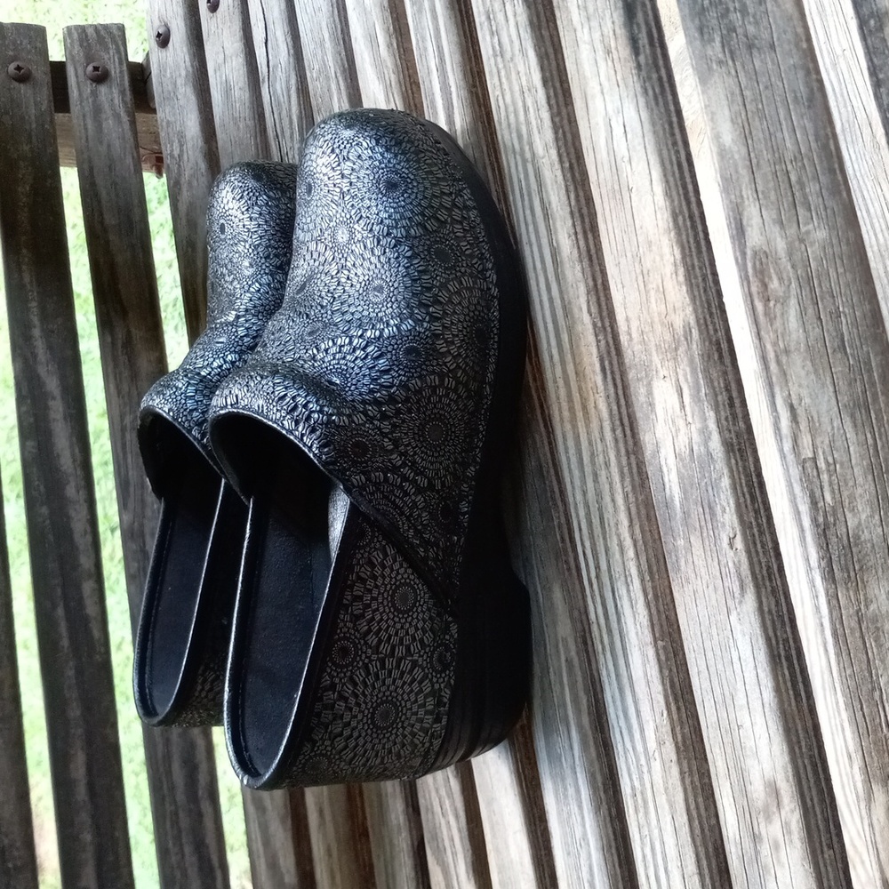 Dansko professional clogs with geometric floral pattern black size 38 US Size 7.